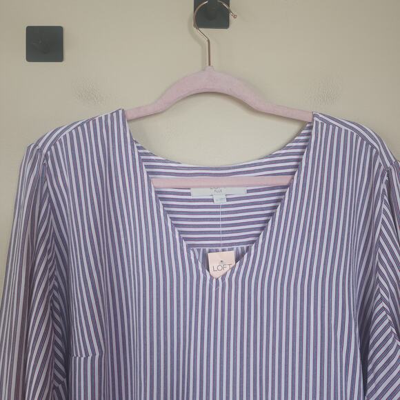 LOFT Striped Long Sleeve V-neck Blouse Size 20 - Picture 2 of 9